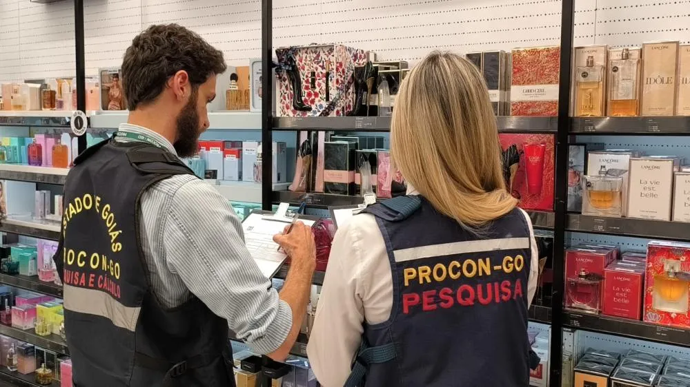 Pesquisa encontra diferença de até 260% em presentes para o Dia dos Namorados em Goiânia